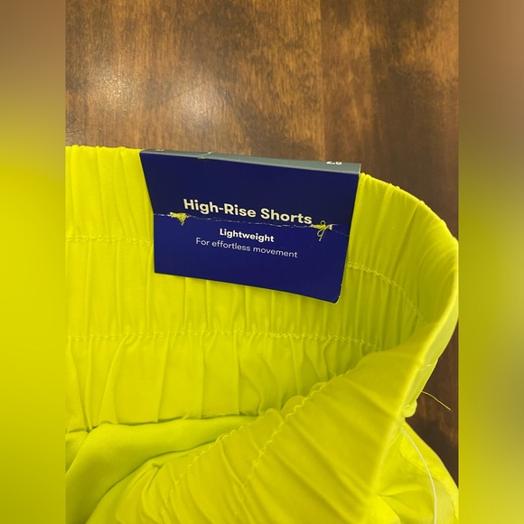 JoyLab Women’s active High Rise Shorts - Picture 3 of 3